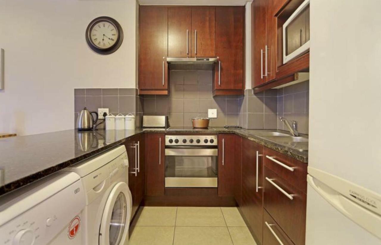 Portico 606 Apartment โบลแบร์กสตรานด์ ภายนอก รูปภาพ